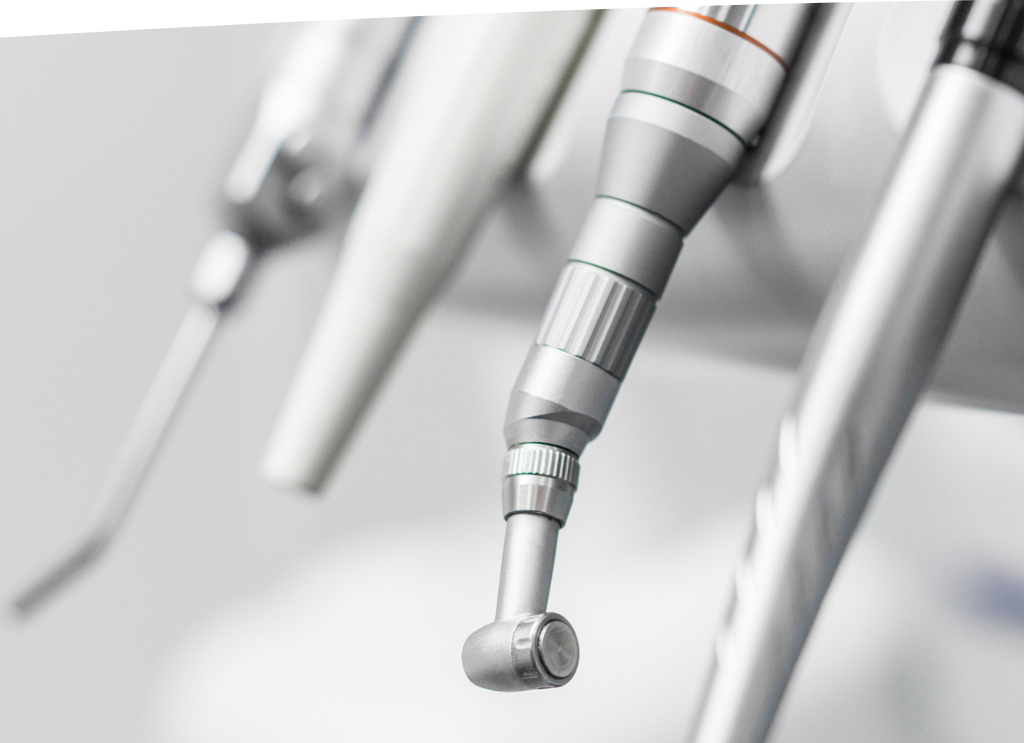 Outils de dentisterie utilisés pour soins dentaires