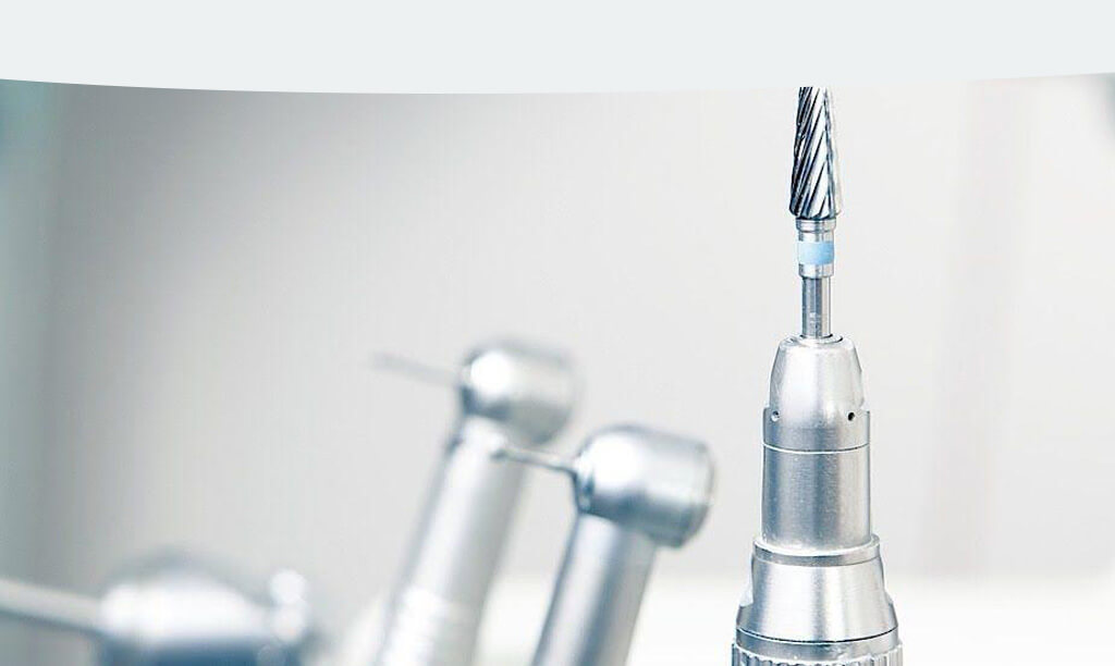 Outils de dentisterie utilisés pour soins dentaires